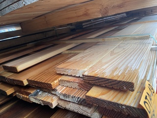 Ca. 37x Douglas loopdekdelen, 25x140mm, lengte 400cm